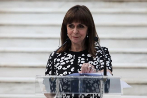 «Διακοπές στη Νάξο», η καθυστερημένη αντίδραση της ΠτΔ