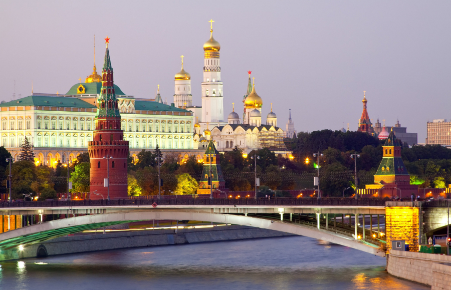 Με αντίποινα στις κυρώσεις απειλεί η Μόσχα τη Δύση