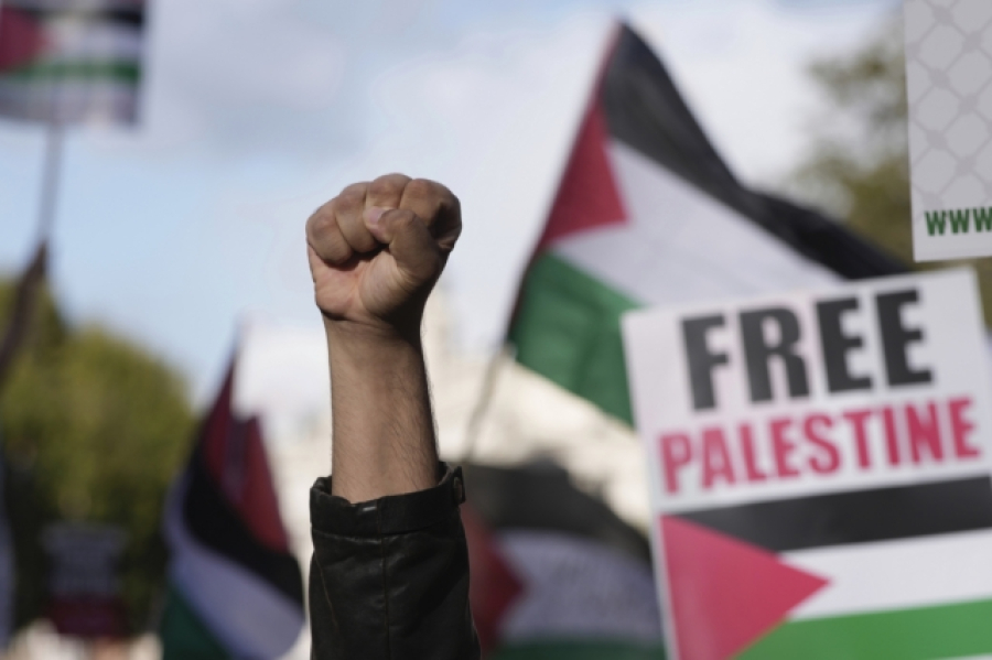 Ολονυκτία φοιτητών στα Προπύλαια για την Παλαιστίνη