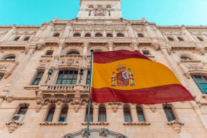 Η Μαδρίτη ανακοίνωσε σχέδιο παροχής βοήθειας ύψους 6 δισεκ. ευρώ για νοικοκυριά και επιχειρήσεις