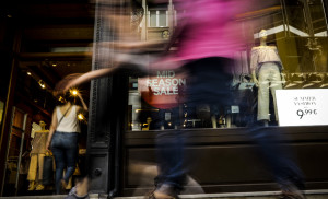 Λιανεμπόριο: Διευκρινίσεις για τα καταστήματα σε Θεσσαλονίκη, Αχαΐα και Κοζάνη