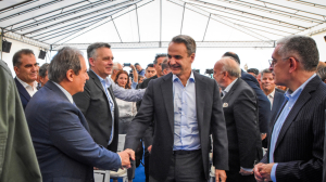 Επίσκεψη του πρωθυπουργού στο νέο εργοστάσιο της ELPEN