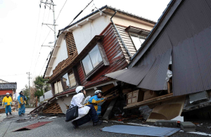 Ιαπωνία - σεισμός: Ο αριθμός των αγνοουμένων ξεπερνά τους 300
