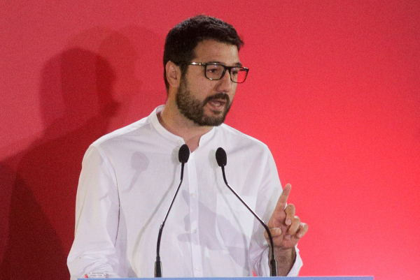 ΣΥΡΙΖΑ κατά Μητσοτάκη: Το «πολλές και καλές δουλειές» έγινε «δεν έχει σημασία πόσα λεφτά βγάζεις»