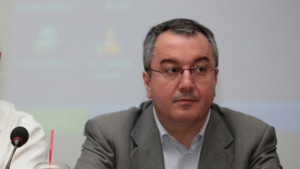 Προειδοποίηση Μόσιαλου: Θα έχουν πρόβλημα όσοι δεν έχουν εμβολιαστεί