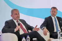 Αλ.Εξάρχου: Δεν αρκεί ένα μόνο μεγάλο διεθνές λιμάνι - Ιδανική η επιλογή της Ελευσίνας