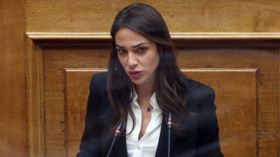 Μιχαηλίδου: Θέτουμε σε ισχύ, από 1ης Απριλίου, τον νέο αυξημένο κατώτατο μισθό