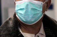 Παραράς: Λόγος απόλυσης ή περικοπής του μισθού η εμμονική άρνηση μάσκας και εμβολιασμού