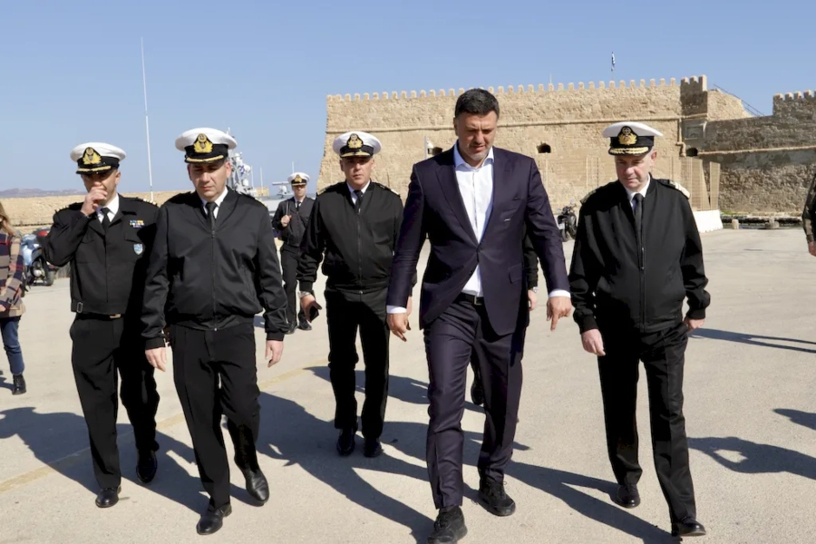 Β. Κικίλιας: «Οι λιμενικοί μας στην Κρήτη κάνουν τεράστια προσπάθεια για τη διαχείριση των μεταναστατευτικών ροών»