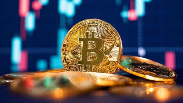 Σε χαμηλό διετίας το Bitcoin