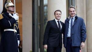 Μητσοτάκης - Μακρόν: Διμερείς σχέσεις και ζητήματα της ευρωπαϊκής επικαιρότητας στο επίκεντρο