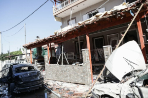 Ζημιές σε 11 σπίτια, έναν επαγγελματικό χώρο και 10 αυτοκίνητα από την έκρηξη  στον Ασπρόπυργο