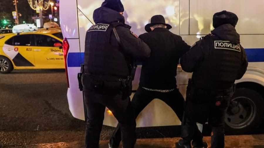 Ρωσία: Αντιπολεμικές διαδηλώσεις και εκατοντάδες συλλήψεις