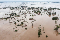 Alpha Bank: Η επίδραση των φυσικών καταστροφών στο οικονομικό κλίμα