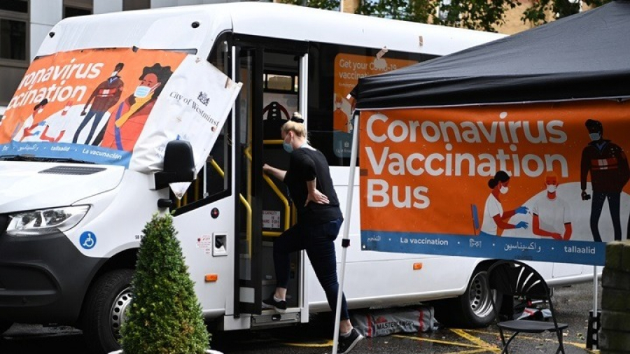 Βρετανία- Όμικρον: Εντοπίστηκαν δύο κρούσματα - Νέα μέτρα από τον Τζόνσον