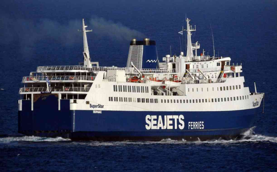 Μηχανική βλάβη στο «Super Star» στην Αλόννησο – Με άλλο πλοίο στον Βόλο οι επιβάτες