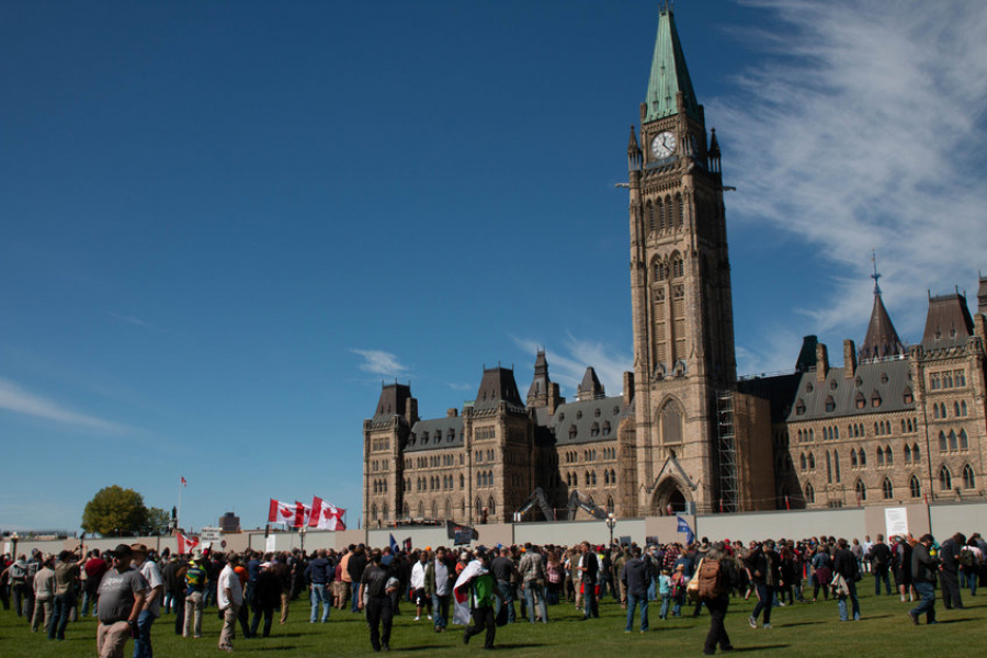Καναδάς: Χάος από τις διαδηλώσεις αρνητών του εμβολίου - Φυγαδεύτηκε ο πρωθυπουργός
