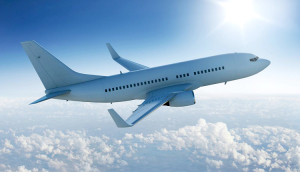 Ε.Ε: Ερευνά τις αυξήσεις έως και 30% στα αεροπορικά εισητήρια