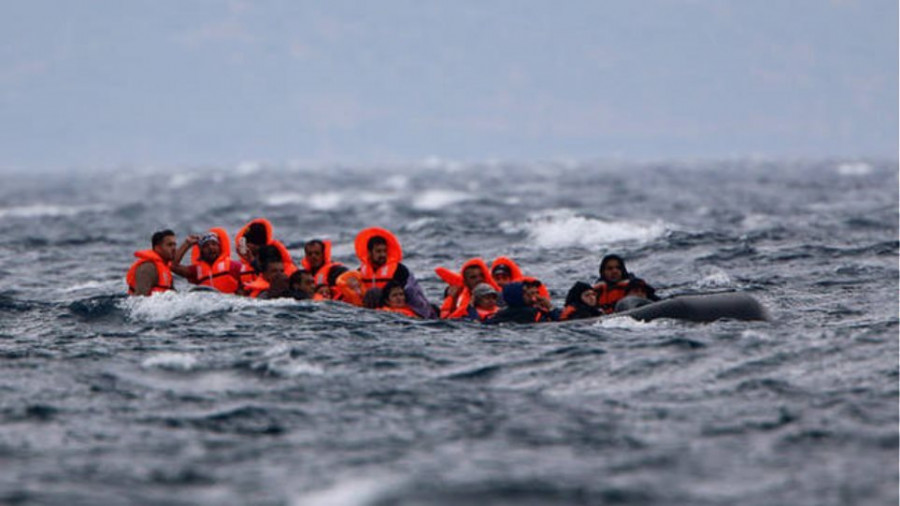 Ισπανία: Πάνω απο 80 μετανάστες έφτασαν κολυμπώντας στον ισπανικό θύλακα Θέουτα από το Μαρόκο