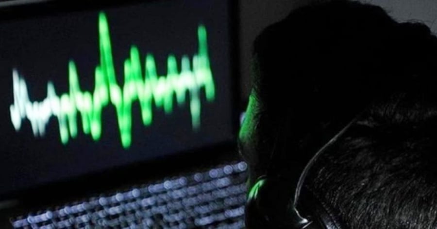 DW: Παγκόσμιο δίκτυο υποκλοπών με εντολές από το Λονδίνο