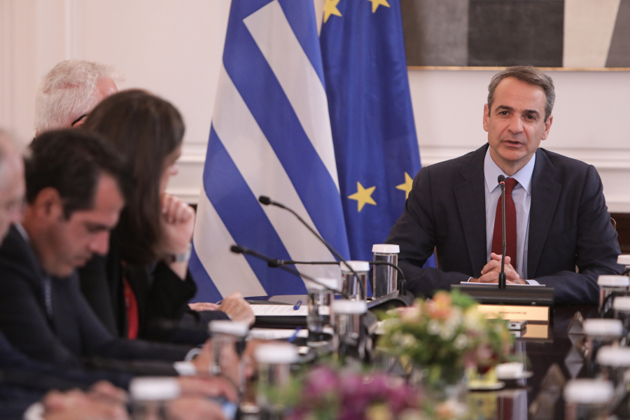 Μητσοτάκης: Ενισχυμένο το Fuel pass, €80 ευρώ η επιδότηση στη βενζίνη το επόμενο τρίμηνο, €100 στα νησιά