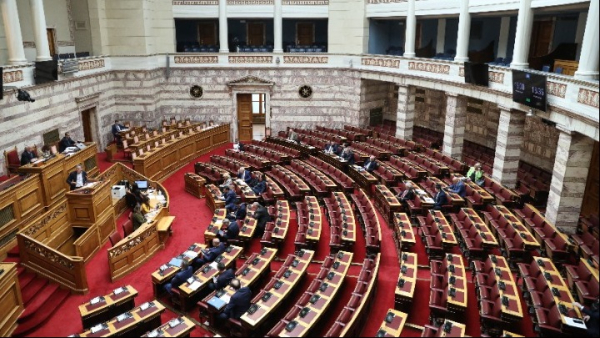 Βουλή: Κατατέθηκε το νομοσχέδιο για το νέο δικαστικό χάρτη της χώρας
