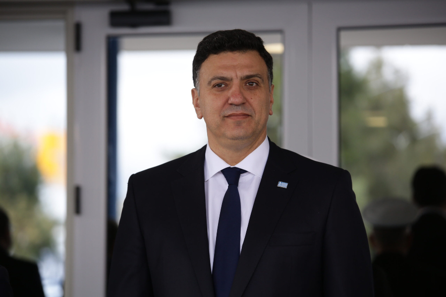 Β. Κικίλιας: Στο Άγιο Όρος για αυτοψίες σε λιμένες – Έργα αναβάθμισης σε Μεγίστη Λαύρα και Ιβήρων