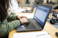 «Σεξουαλική βλάβη» παιδιών στο διαδίκτυο - Τι συμβουλεύουν οι ειδικοί για την προστασία τους