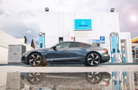 Starcharge Nova 360: Το incharge by nrg παρουσιάζει τον ισχυρότερο ταχυφορτιστή στην Ελλάδα