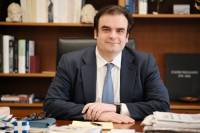 Κ. Πιερρακάκης: «Το πραγματικό διακύβευμα είναι να έχουμε ανάπτυξη που να διαχέεται σε όλους»
