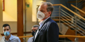 Καραμανλής για σιδηροδρομική γραμμή Κιάτο - Ροδοδάφνη: Ένα έργο έφτασε στην ολοκλήρωσή του