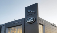 Κυβερνοεπίθεση βυθίζει τη Jaguar Land Rover σε νέα κρίση