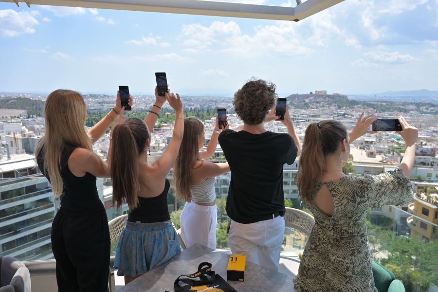 realme: Κυκλοφόρησε επίσημα στην Ελλάδα τη σειρά realme 11 Pro