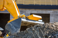 Επιτάχυνση οικοδομικής δραστηριότητας το Μάιο: +62,9% οι άδειες