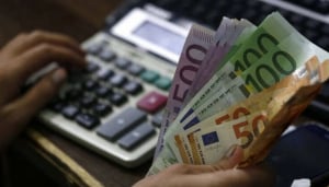 Προβληματισμένοι οι λογιστές για τον χειρισμό της Επιστρεπτέας Προκαταβολής