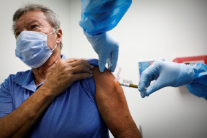 ΗΠΑ: Η Ουάσινγκτον επιβεβαιώνει τη δωρεά 80 εκατομμυρίων δόσεων εμβολίων σε ξένες χώρες