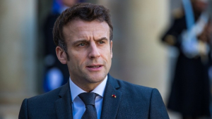 Γαλλία: Ο Μακρόν δηλώνει αποφασισμένος να συνεχίσει τον διάλογο με τον Πούτιν