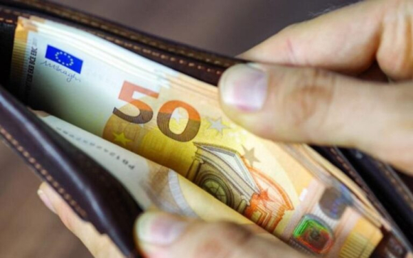 ΕΒΕΠ - ΒΕΑ: Στη σωστή κατεύθυνση η αύξηση του κατώτατου μισθού - Οι μικρομεσαίες επιχειρήσεις αναμένουν στήριξη