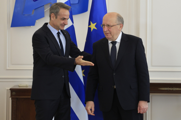 Κ. Μητσοτάκης σε Α. Κουμπίλιους: Η άμυνα είναι ευρωπαϊκό δημόσιο αγαθό και απαιτεί κοινό δανεισμό