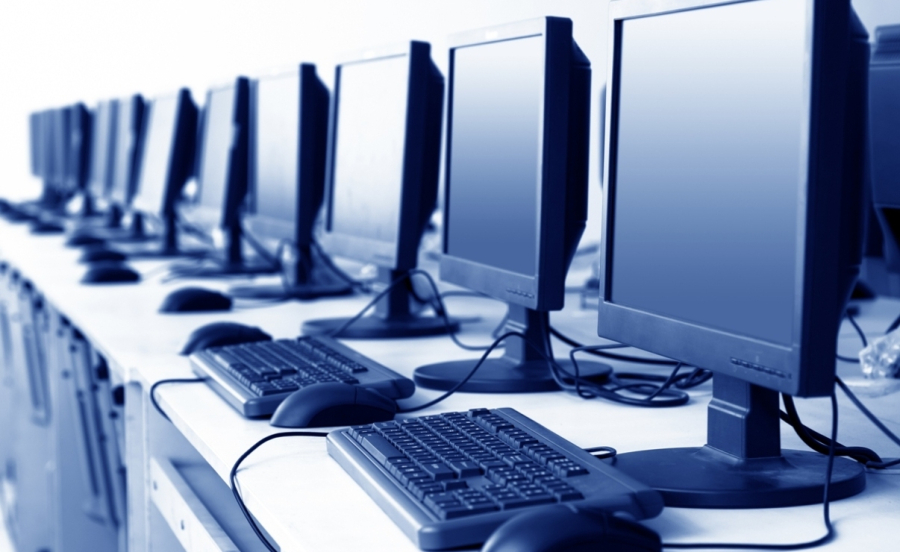 Ηλεκτρονικοί υπολογιστές: Έκλεισε με αρνητικό πρόσημο στις πωλήσεις το 2022