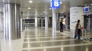 ΕΕ - κορονοϊός: Προσωρινή αναστολή των ταξιδιών από τη νότια Αφρική