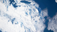 Φωτογραφία της χιονισμένης Ελλάδας από τον Διεθνή Διαστημικό Σταθμό, υπενθυμίζει την κλιματική αλλαγή