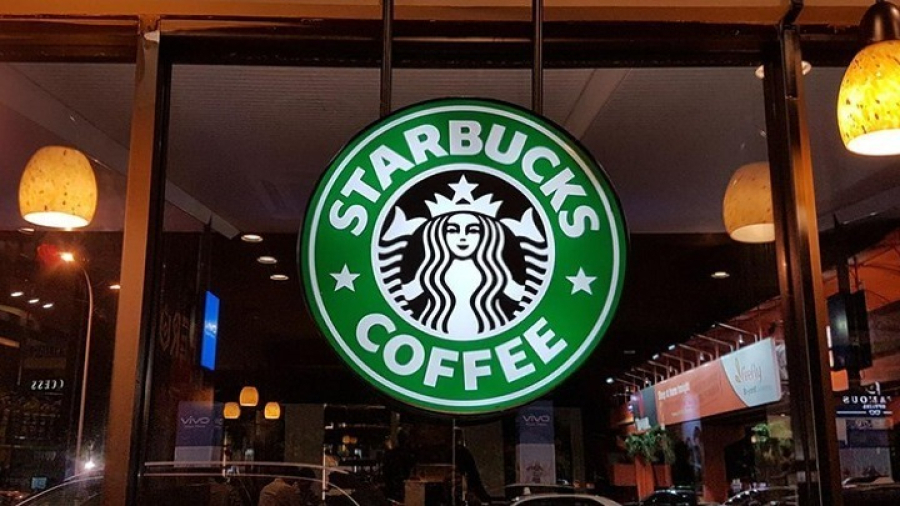 Starbucks: Εξετάζει πώληση του πλειοψηφικού πακέτου στη θυγατρική της στην Ιαπωνία