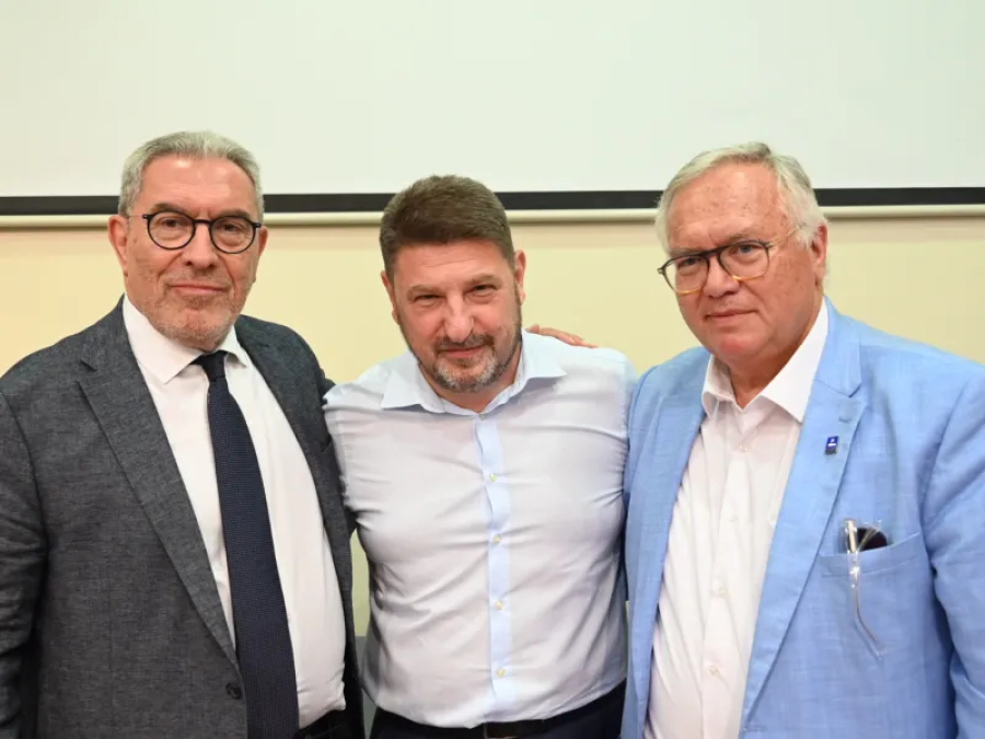 Εξελέγη το νέο προεδρείο του Περιφερειακού Συμβουλίου Αττικής – Πρόεδρος ο Χρήστος Γώγος
