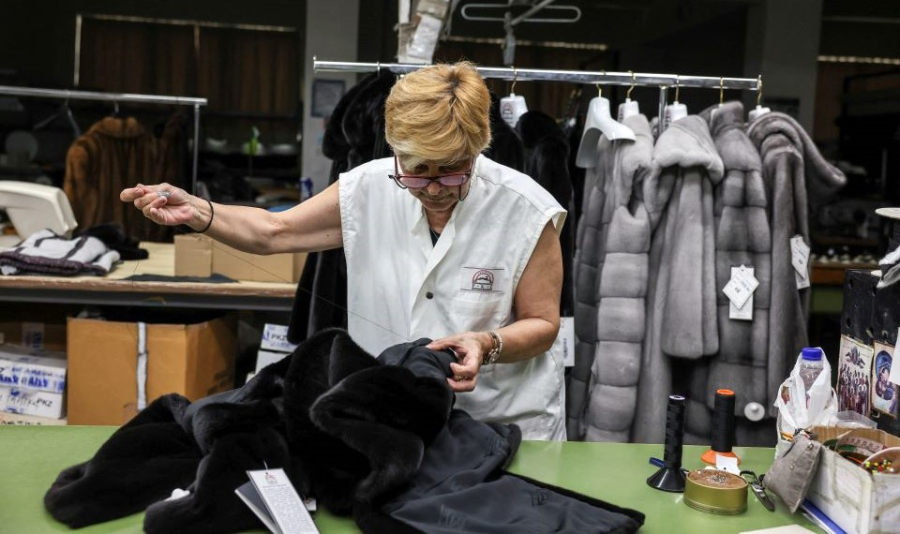 Παράταση του μέτρου της αναστολής συμβάσεων εργασίας εργαζομένων στον κλάδο της γουνοποιίας