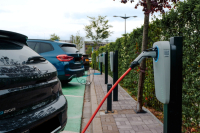 Blink Charging Hellas: Επέκταση της στρατηγικής συνεργασίας με τον Όμιλο «Πρώτο Θέμα»