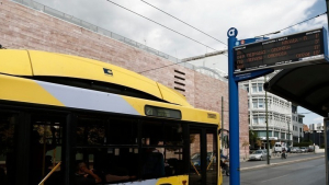 Στάση εργασίας σε λεωφορεία και τρόλει - Θα κυκλοφορούν από 9πμ έως 9μμ