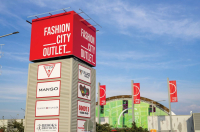 Στον Όμιλο Κωνσταντίνου το Fashion City Outlet στη Λάρισα