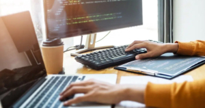 Τι γίνεται με τους εργαζομένους δύο ταχυτήτων