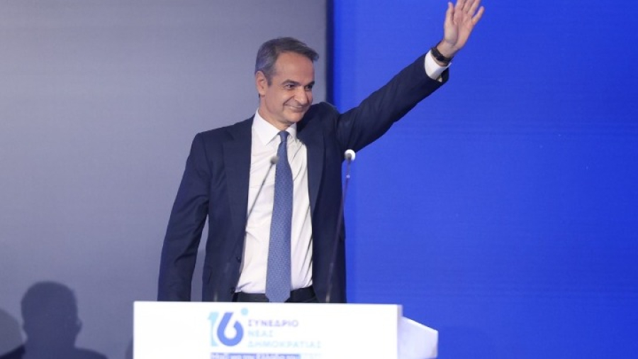 Μητσοτάκης από το συνέδριο της ΝΔ: «Το δίλημμα της επόμενης κάλπης θα είναι “Μητσοτάκης ή όλοι οι άλλοι”»